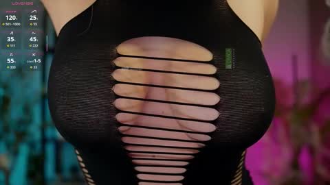 Alisa online show from October 2025 01:45:02 PM