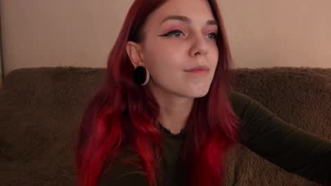 Caroline online show from November 2025 12:16:01 PM