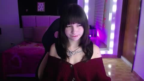 _charlotte_collins_ online show from November 2025 03:01:02 PM