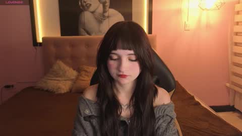 _charlotte_collins_ online show from February 2026 02:45:01 PM