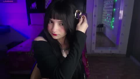 _charlotte_collins_ online show from February 2026 03:27:02 PM