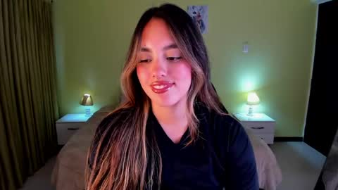 Snapshot of _charlotte_evans_2 chatting on June 2026 08:31:02 PM Charlote online show from June 2026 08:31:02 PM