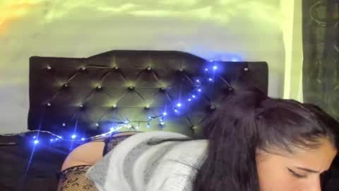 Snapshot of _darkcandy chatting on February 2026 06:52:01 AM MIA online show from February 2026 06:52:01 AM