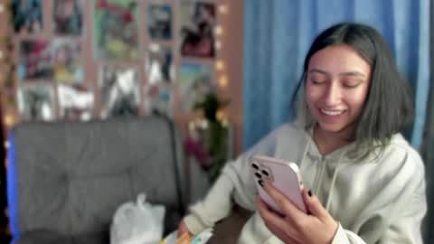 paula online show from December 2024 04:33:01 AM