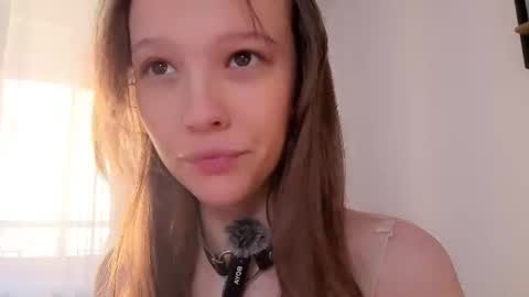 DemiDee online show from July 2026 06:27:01 AM