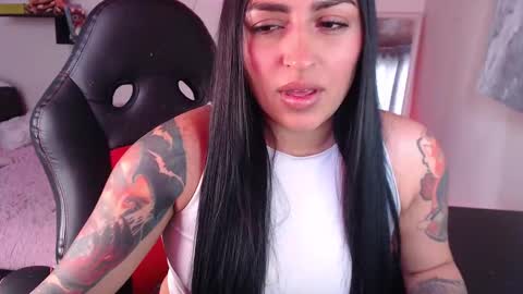 Snapshot of _dennise chatting on September 2025 04:08:02 PM _dennise online show from September 2025 04:08:02 PM