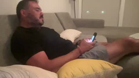 _direwolf_ online show from July 2026 03:57:02 AM