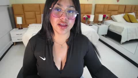 Dulcinea online show from February 2025 01:39:02 PM