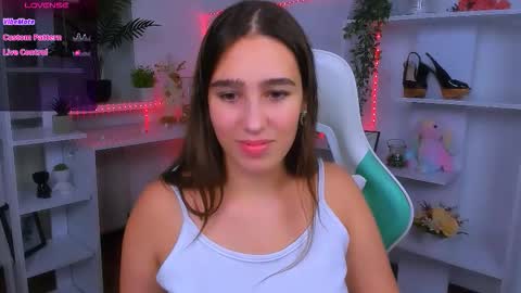 Lizzy  online show from November 2025 10:43:02 PM