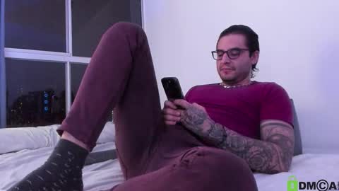  -         online show from September 2025 01:27:02 AM