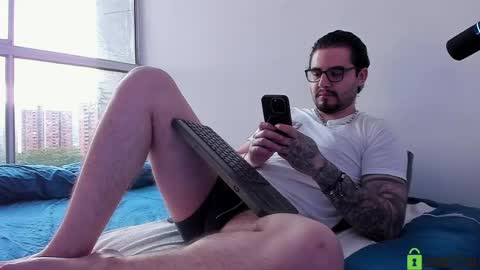  -         online show from March 2026 10:10:02 PM