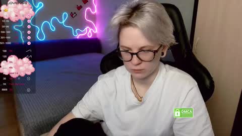 Snapshot of _elven_dreams__ chatting on November 2025 07:23:02 PM chloue and Gretta online show from November 2025 07:23:02 PM