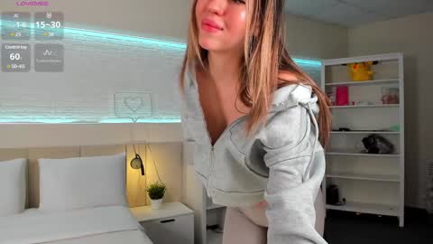 Milana online show from February 2025 03:21:02 AM