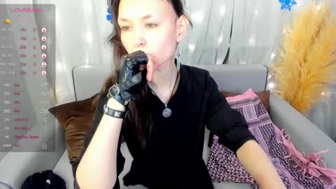 _emily__strike_ online show from December 2024 09:37:02 AM