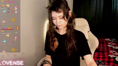 _emily__strike_ online show from March 2026 04:18:01 AM