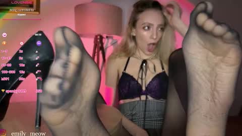 Emily online show from November 2025 12:58:02 PM