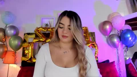 Isabella online show from September 2025 12:06:01 PM