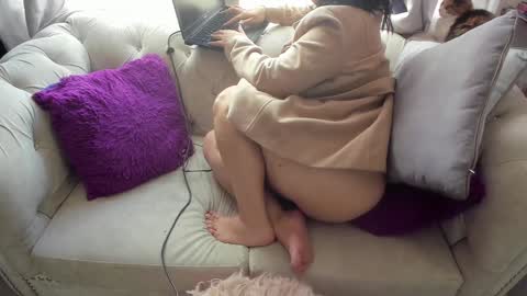 Emma online show from December 2024 06:09:02 PM