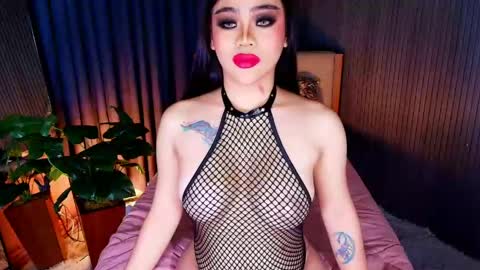 _empressvalerie_ online show from June 2026 09:45:01 AM