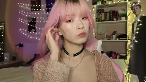 EveEva online show from March 2026 01:10:01 AM