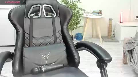 Alis online show from December 2025 07:15:02 AM