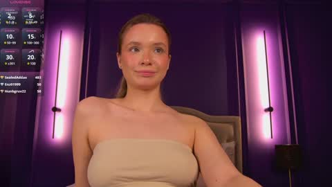 Snapshot of _florence_wayne chatting on December 2024 09:17:01 AM Florence online show from December 2024 09:17:01 AM