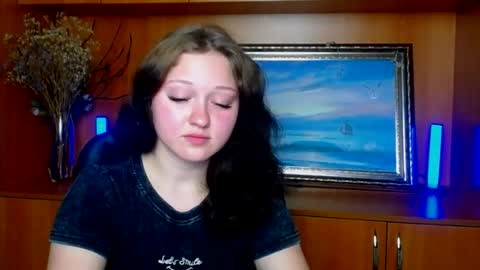 Snapshot of _foxy_lady chatting on July 2026 05:52:01 PM Alice online show from July 2026 05:52:01 PM