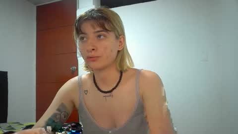 Snapshot of _genesid_dixton chatting on April 2026 02:31:01 AM Mia-foster online show from April 2026 02:31:01 AM