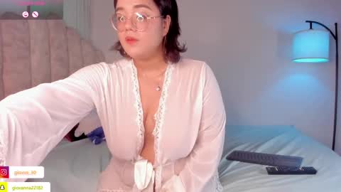 Snapshot of _giovaa_ chatting on March 2025 12:48:01 AM G I O V A online show from March 2025 12:48:01 AM