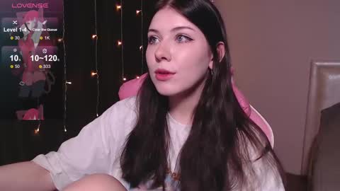 Snapshot of _gummybears_ chatting on February 2025 12:43:02 PM Tori online show from February 2025 12:43:02 PM