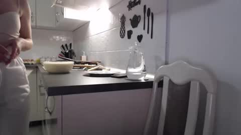 Criss4u online show from March 2026 06:26:02 PM