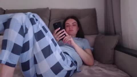 Criss4u online show from April 2026 07:20:02 AM