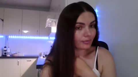 Snapshot of _hidden_frommymoom_ chatting on July 2026 07:09:01 PM Criss4u online show from July 2026 07:09:01 PM