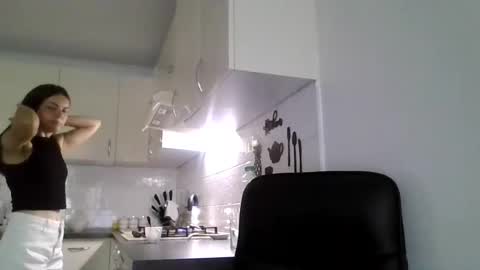 Snapshot of _hidden_frommymoom_ chatting on July 2026 08:43:02 AM Criss4u online show from July 2026 08:43:02 AM