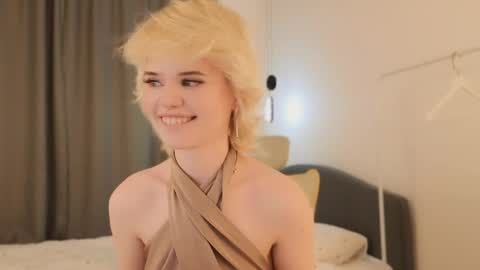 Alisha online show from May 2026 06:09:01 PM