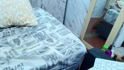 Danniela online show from April 2026 09:15:02 PM