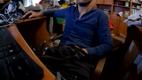 _i_a_m_ online show from September 2025 07:20:02 AM