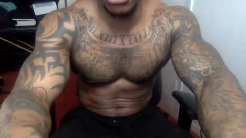 Tatted34 aka PimpDaddy SlickDick online show from December 2024 06:48:01 PM