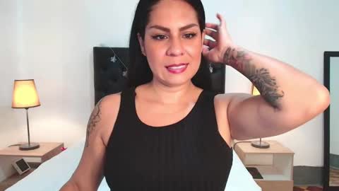 Snapshot of _isaa_ chatting on March 2026 01:28:01 PM Isabel online show from March 2026 01:28:01 PM