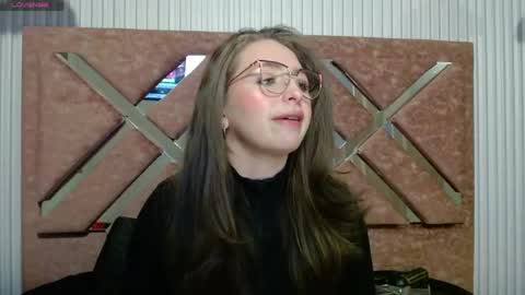 Snapshot of _isaabellaa chatting on June 2026 12:09:02 PM Isa online show from June 2026 12:09:02 PM