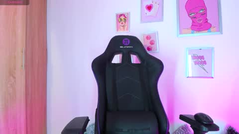 Ivanna online show from October 2025 01:25:01 AM