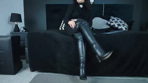 Snapshot of _jade_16 chatting on October 2025 11:43:01 AM Miss Jade online show from October 2025 11:43:01 AM