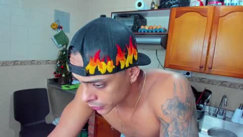 Snapshot of _jahtuzi_ chatting on December 2024 05:15:01 AM JACKTUZZI instagram online show from December 2024 05:15:01 AM