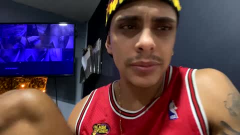 Snapshot of _jahtuzi_ chatting on December 2024 07:42:01 AM JACKTUZZI instagram online show from December 2024 07:42:01 AM