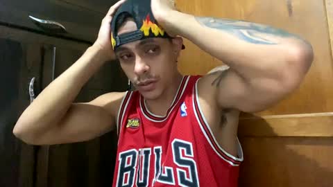 Snapshot of _jahtuzi_ chatting on January 2025 12:00:01 AM JACKTUZZI instagram online show from January 2025 12:00:01 AM