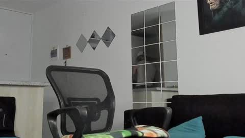 Snapshot of _jamesleandros chatting on January 2025 11:02:01 PM jeison online show from January 2025 11:02:01 PM