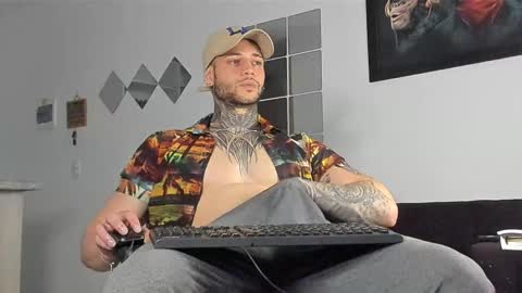 Snapshot of _jamesleandros chatting on March 2025 08:22:01 AM jeison online show from March 2025 08:22:01 AM