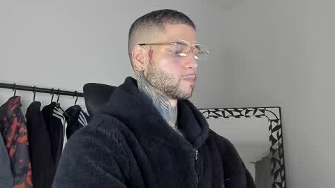 jeison online show from November 2025 02:10:01 AM