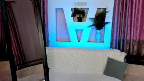 Snapshot of _jessika_69 chatting on December 2024 06:43:02 AM _jessika_69 online show from December 2024 06:43:02 AM