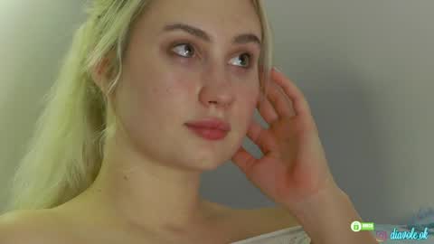 Snapshot of _kateline_ chatting on December 2024 09:58:02 PM Kate online show from December 2024 09:58:02 PM
